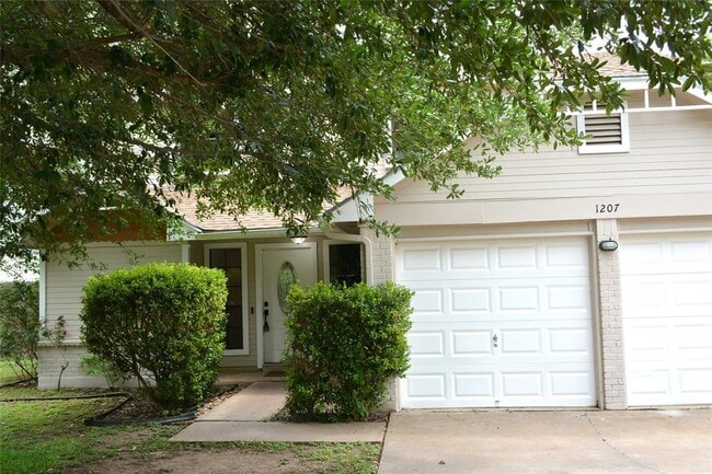 property at 1207 Crupp Ct
