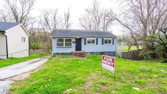 801 Biddle St in Knoxville, TN - Building Photo