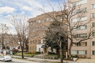 5402 Connecticut Ave NW in Washington, DC - Building Photo - Building Photo