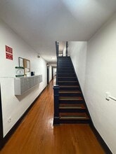 124 Mendoza Ave in Coral Gables, FL - Foto de edificio - Building Photo