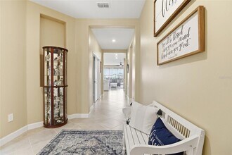 15169 Serene Shrs Lp in Bradenton, FL - Foto de edificio - Building Photo