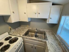 304 E Hanna Ave in Tampa, FL - Building Photo - Building Photo