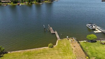 212 S Lake Dr in Lexington, SC - Building Photo