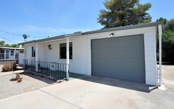 5044 E Adams St in Tucson, AZ - Building Photo - Building Photo