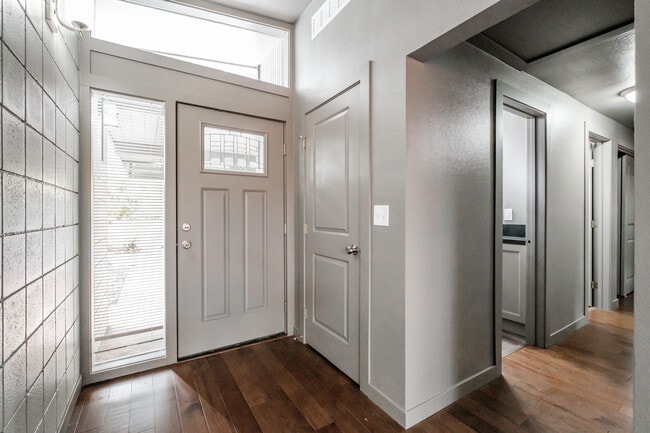 837 Woodmansee St SE in Salem, OR - Building Photo - Building Photo