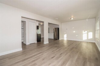 7503 W New Orleans Ave in Tampa, FL - Building Photo - Building Photo