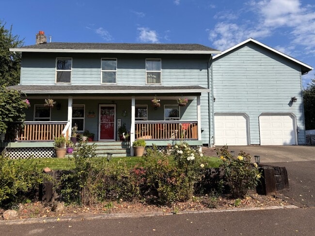 property at 1768 S Dogwood St