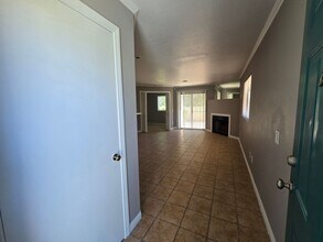 4380 Woodpine Dr in Las Vegas, NV - Building Photo - Building Photo