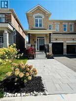 112 Skinner Rd in Hamilton, ON - Building Photo