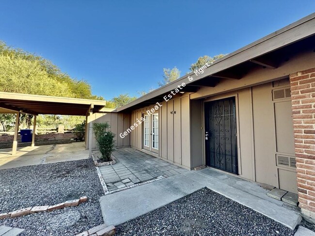 7342 E Princeton Dr in Tucson, AZ - Building Photo - Building Photo