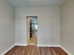 285 Jerome Ct, Unit 4 in College Park, GA - Building Photo - Building Photo