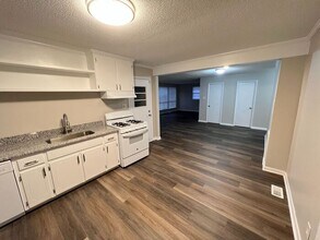 1121 Kitt Pl in Raleigh, NC - Building Photo - Building Photo