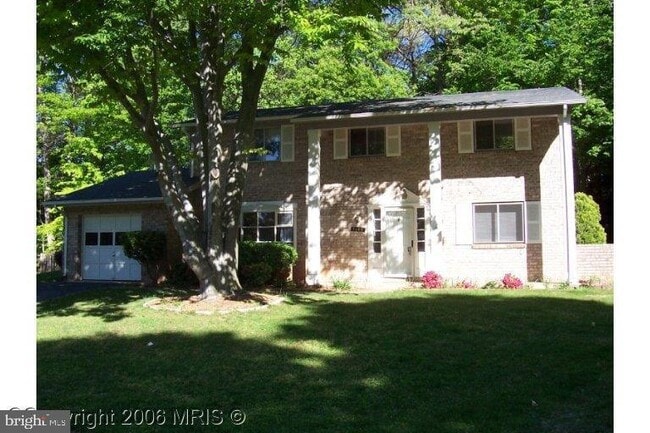property at 5202 Claridge Ct