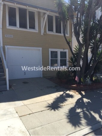 2452 Myrtle Ave, Unit Lower in Hermosa Beach, CA - Foto de edificio