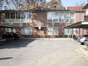 600 College St in Hapeville, GA - Building Photo - Building Photo