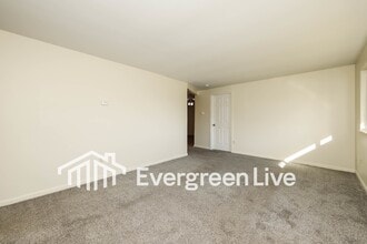 5063 Sabra Ave in Dayton, OH - Building Photo - Building Photo