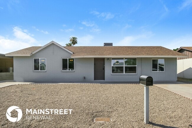 property at 4301 E Saint Catherine Ave
