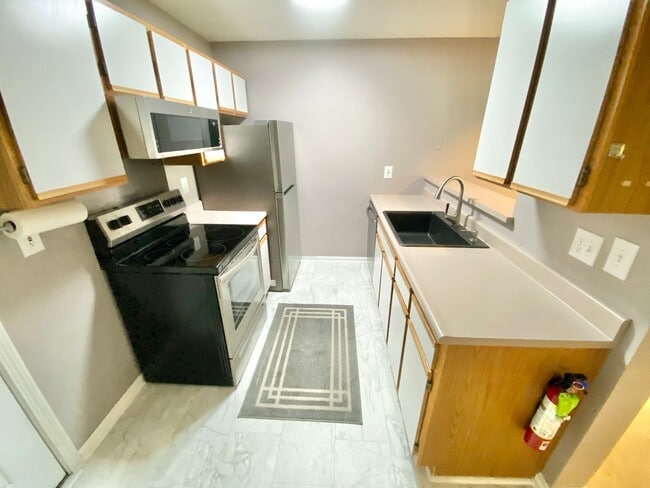 property at 323 Hildred Dr