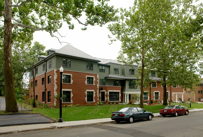 121 E 16th Ave in Columbus, OH - Building Photo - Building Photo