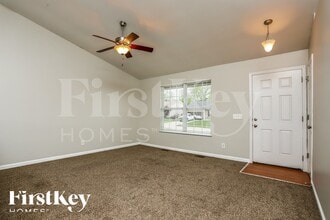 322 Aspen Creek Dr in Wentzville, MO - Building Photo - Building Photo