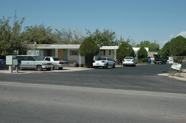 Mobile Home Park - 24 Spaces in Tucson, AZ - Building Photo - Building Photo