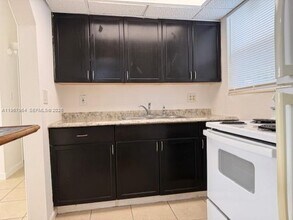 3620 SW 45th Terrace in West Park, FL - Building Photo - Building Photo