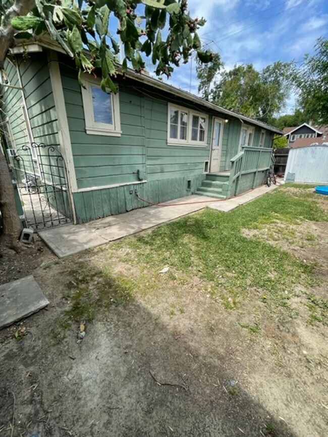 3958 Locust St in Riverside, CA - Building Photo - Building Photo