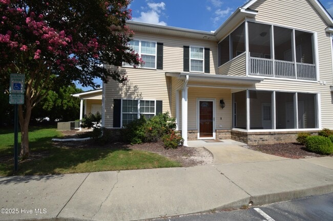 property at 1930 Tara Ct