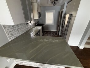 5053 Grand River Dr NE in Grand Rapids, MI - Building Photo - Building Photo