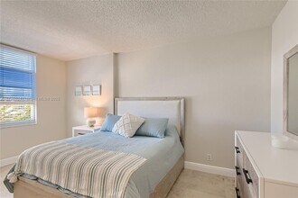 2501 S Ocean Dr, Unit 316 in Hollywood, FL - Building Photo - Building Photo