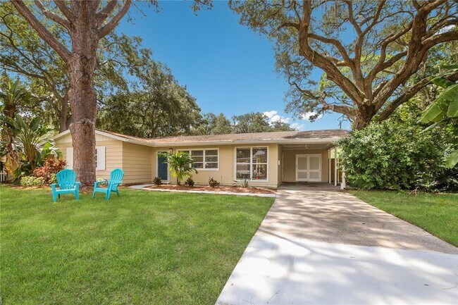 property at 2266 Clematis St