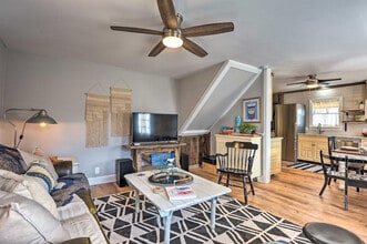 240 Farmhouse Ln in Lothian, MD - Building Photo - Building Photo