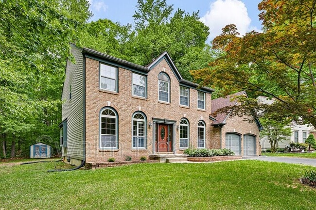 property at 240 Timber Knoll Dr