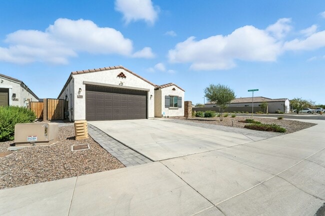 7379 N 127th Dr in Glendale, AZ - Building Photo - Building Photo
