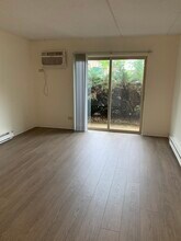 230 Springhill Dr in Roselle, IL - Building Photo - Building Photo