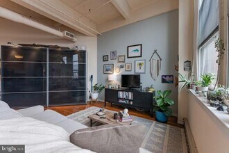 1238 Callowhill St in Philadelphia, PA - Building Photo - Building Photo