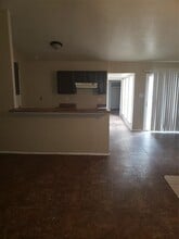 5618 Hollow Pines Dr in Houston, TX - Building Photo - Building Photo