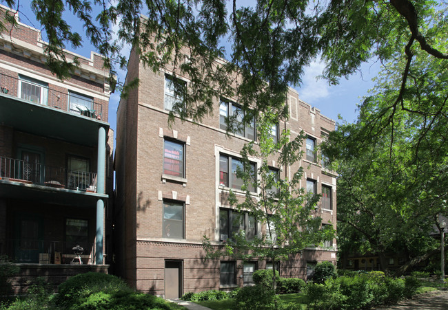 5461 S Cornell Ave in Chicago, IL - Foto de edificio - Building Photo