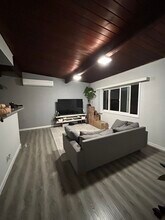 2521 Foothill Blvd in La Crescenta, CA - Building Photo - Building Photo