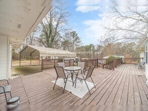 1496 Dooley Town Dr in Statham, GA - Building Photo - Building Photo