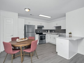 The Cole Apartments in Fayetteville, NC - Building Photo