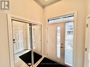 305 Clearpath Private in Ottawa, ON - Building Photo - Building Photo