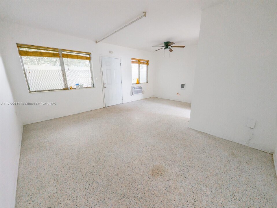 2170 NW Flagler Terrace in Miami, FL - Building Photo