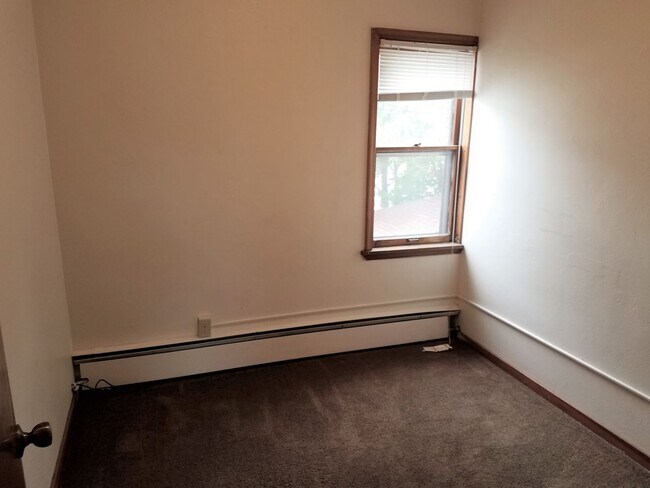 1400 Pine St in La crosse, WI - Building Photo - Building Photo