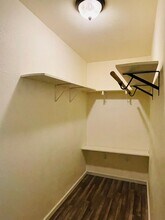 2408 Wulff Ln in Sacramento, CA - Building Photo - Building Photo