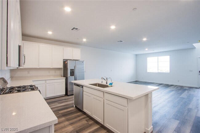 property at 266 Walsh Peak Ave
