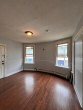 60 Wilkinson Ave, Unit 2L in Jersey City, NJ - Foto de edificio - Building Photo