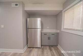 6141 N Hermitage Ave in Chicago, IL - Building Photo - Building Photo