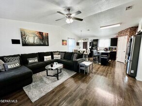 749 Villa Romero Dr in Horizon City, TX - Building Photo - Building Photo