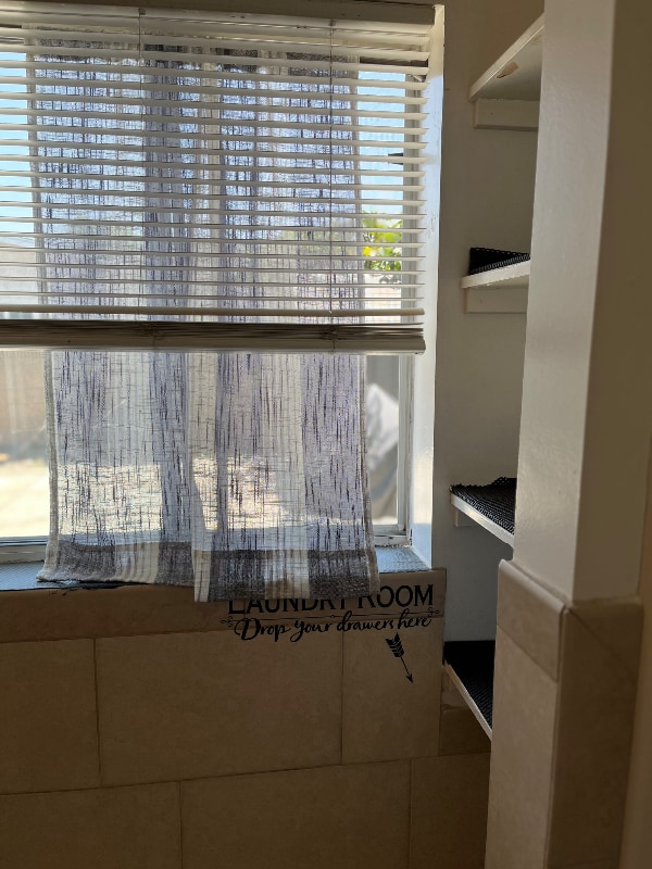 2102 W Huntington Ave in Anaheim, CA - Building Photo - Building Photo